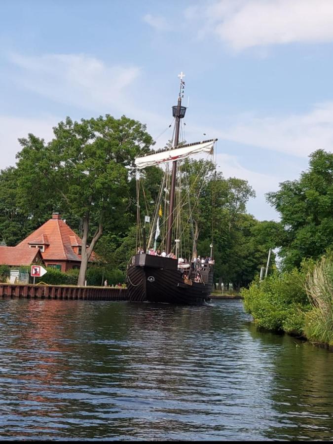 Fischerhaus Godewind 60 Qm Altwarp エクステリア 写真